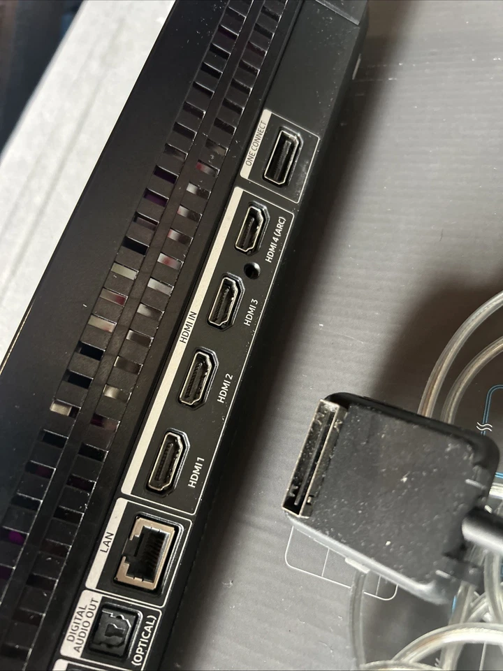 Samsung One Connect Box SOC1001N – funktionsfähig & vollständig inkl. Kabel - Bild 2 von 4