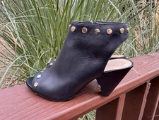 Vince Camuto ABBIA Glove Leather Pump Booties Studded Open Toe Black Size 8W/38 