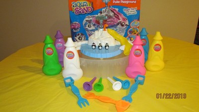 aqua sand toy