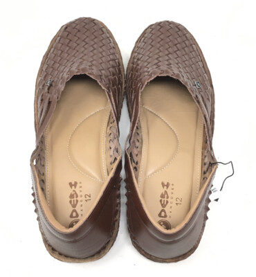 Desi Hangover Holas Brown Woven Leather Sandals Slip On  display picture 1
