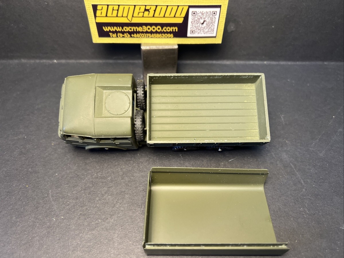 DINKY TOYS 818 CAMION MILITAIRE BERLIET TOUS
