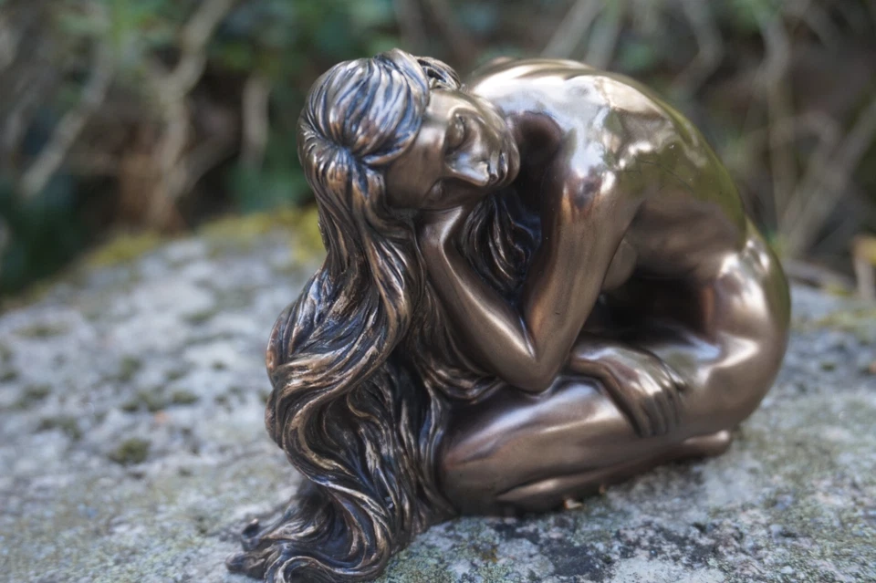 708.5151 FIGURINE STATUETTE FEMME MODELE NUE REVEUSE - Photo 4/4