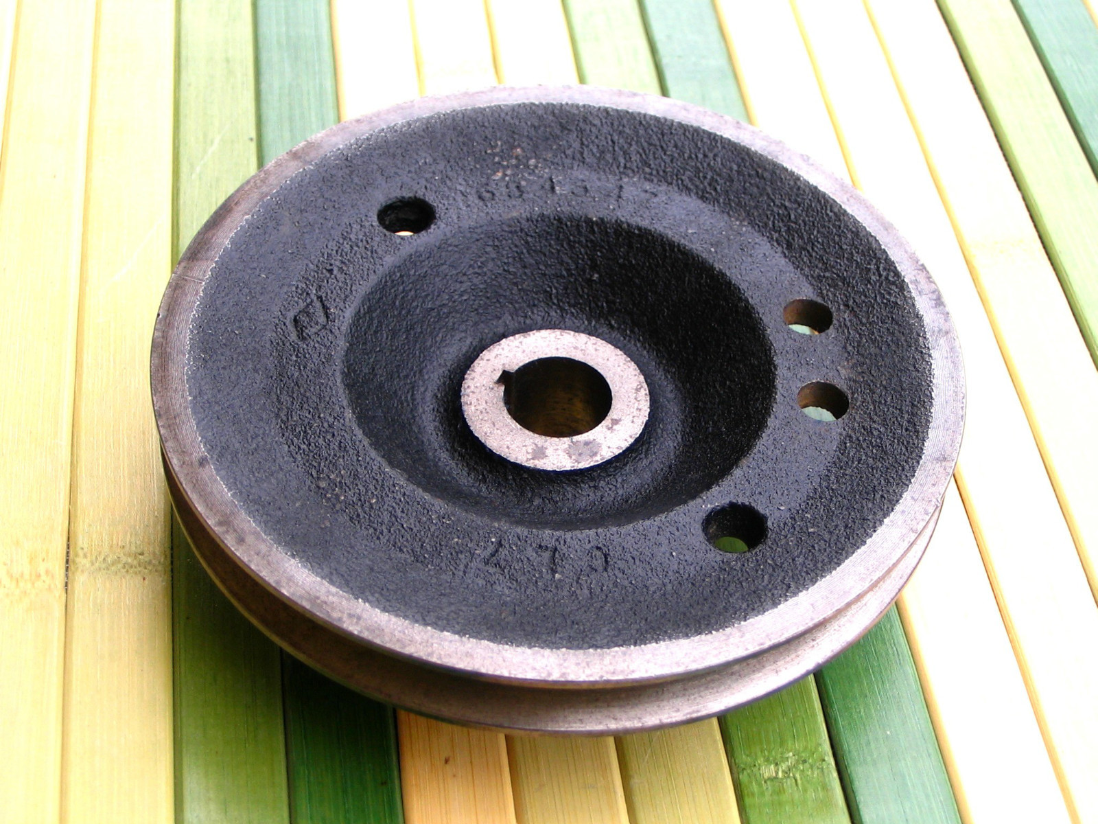 Poulie de vilebrequin Renault 20 diesel GTD - 7700684647 - R 1276 neuve