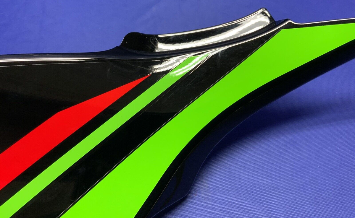 Kawasaki Left Tank Fairing (KRT) ZX-6R 2019-2025 OEM 36001