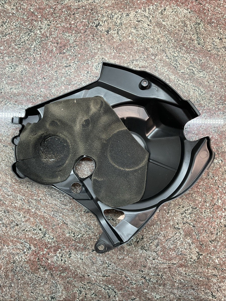 セイ 2017-2024 Honda CBR1000RR Right Crankcase Clutch Cover OEM