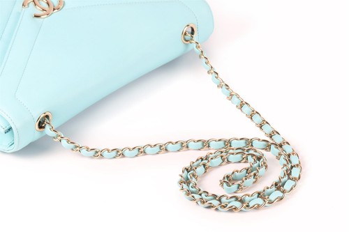 CHANEL BLUE 2019 ENVELOPE FLAP LEATHER SHOULDER BAG - Picture 11 of 12