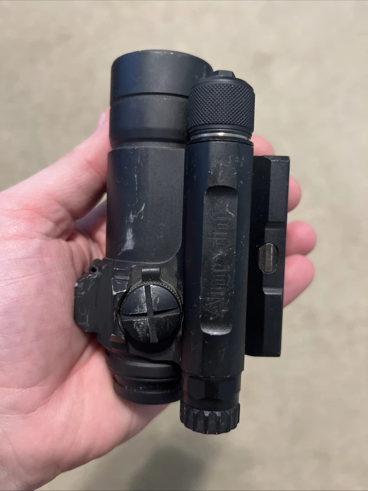 Mira reflectante de punto rojo Aimpoint CompM4s - excedente Foto 3 de 4