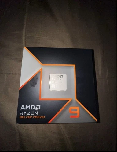 AMD Ryzen 9 9900X - Ryzen 9 9000 Series Granite Ridge (Zen 5) 12-Core 4.4 GHz -
