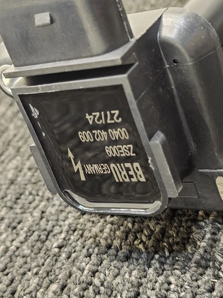 Bobina de encendido BorgWarner Beru ZSE009 para Audi A6 Quattro RS6 2004 Foto 3 de 4