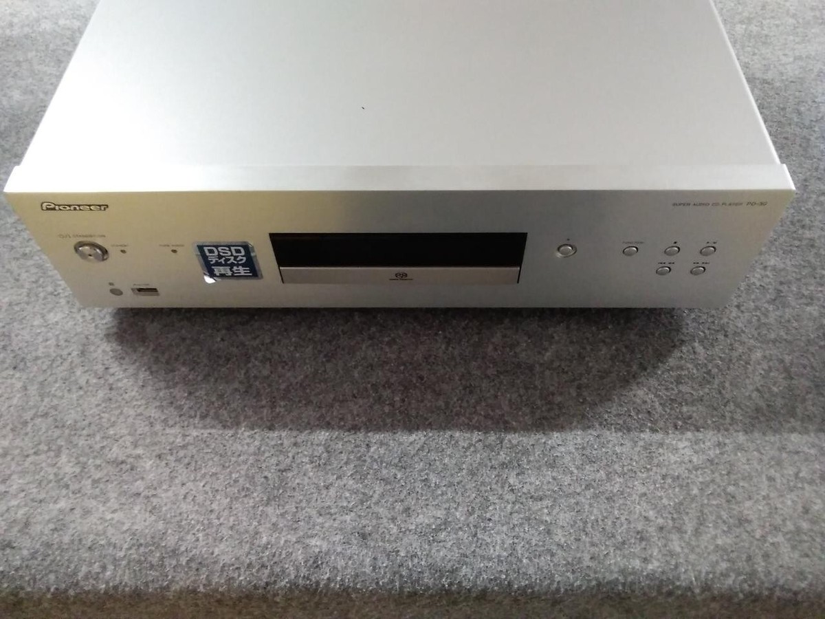 PIONEER PD-30 CD SACD Player Silver Includes cables  