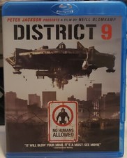 District 9 2-Disc Blu-Ray  Digital Copy Movie Science Fiction Aliens Alien