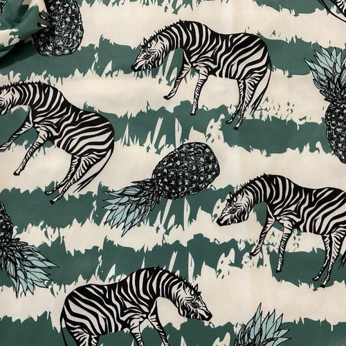 VatPave Hawaiian Shirt Mens XXL 2XL Green White Zebras Pineapples Geometric - Picture 2 of 8
