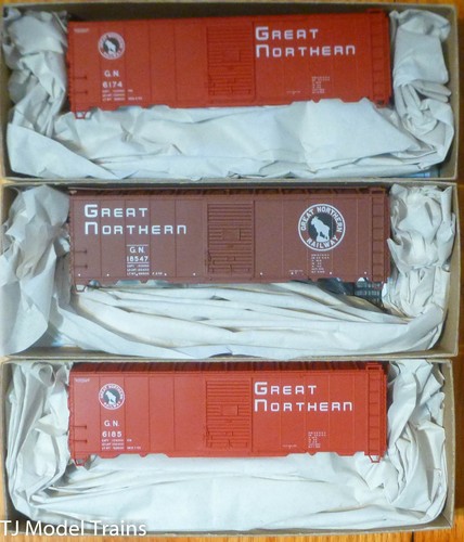 Accurail HO #8072 Great Northern (paquete de 3) 40' AAR vagones de carga de acero (kits) | Zustand: New