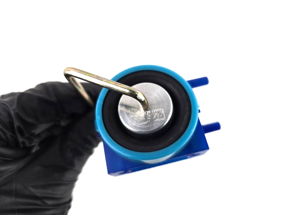 Elemento de bloqueo de vacío de puerta de combustible Mercedes Benz W123 1238000175 240D 280E 300D NOS Foto 2 de 3