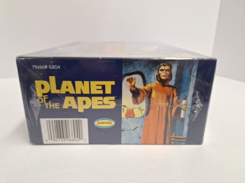 Aurora Planet of the Apes Dr. Zira Model Kit 1-11 2000 6804 Sealed - Picture 3 of 5
