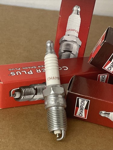 5 New In Box Spark Plug-Copper Plus Champion Spark Plug 304 RS9YC (BA) - Picture 2 of 2