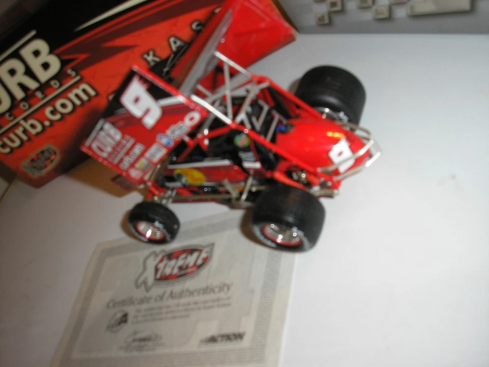 Action Xtreme 1/24 Kasey Kahne #9 Curb Records 2004 Sprint Car 1 de 6204 grátis SH - Imagem 3 de 4