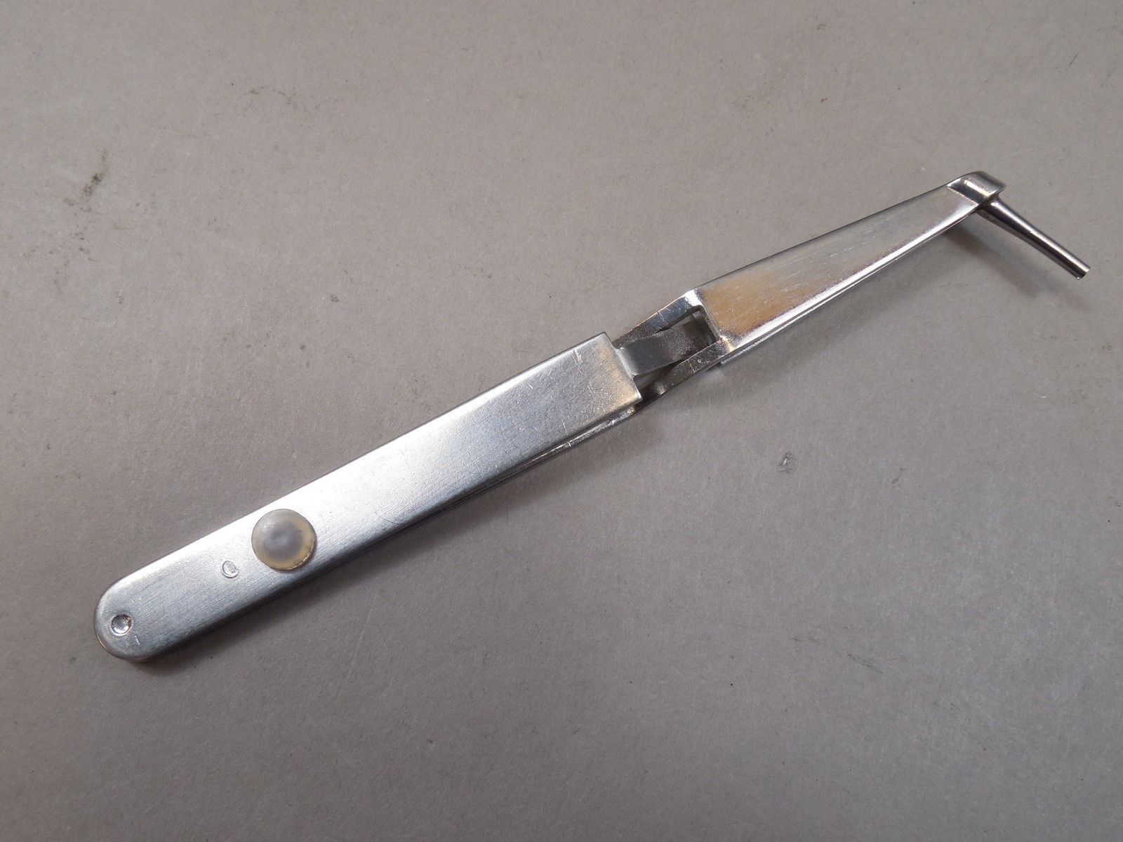 USED - Astro ATC 2076 Removal Tweezer, DMC DRK145