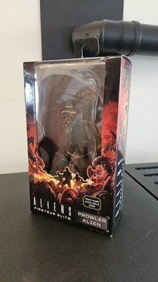 NECA ALIENS - FIRETEAM ELITE - PROWLER ALIEN - ACTION FIGUR - NEU/OVP