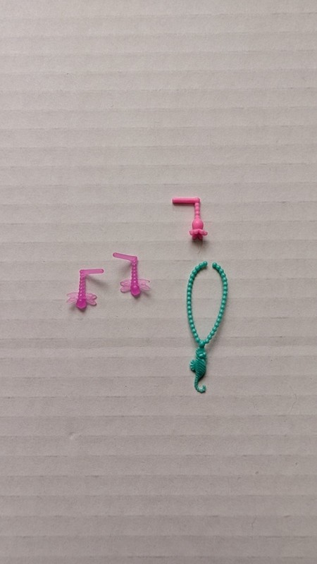 Monster High Lagoona accessories lot