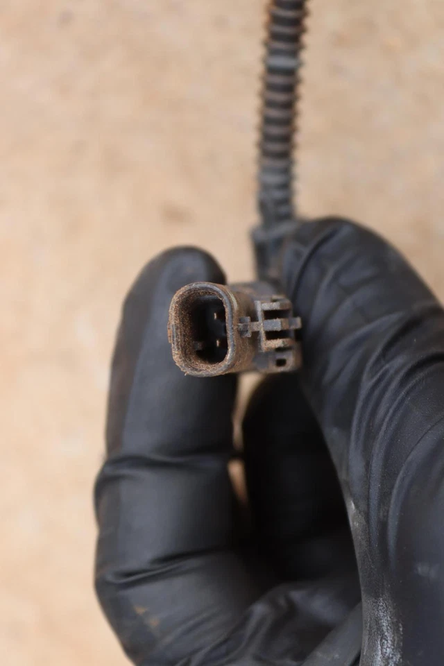 GMC YUKON XL 1500 2011-2014 4X4 AMORTIGUADOR TRASERO PUNTAL NIVELADOR OEM Foto 3 de 4