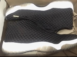 jordan future black gold
