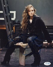 Sarah Bolger Sexy Autographed Signed 8x10 Photo ACOA