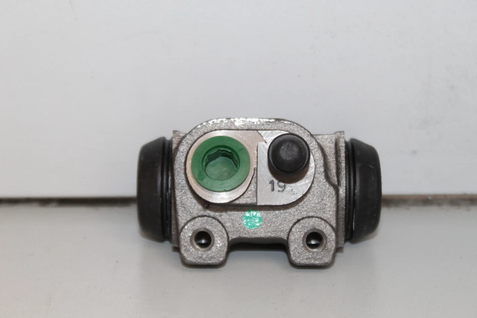 Cilindro De Freno Posterior Derecho Para PEUGEOT 205 67660112 - Imagen 3 de 4