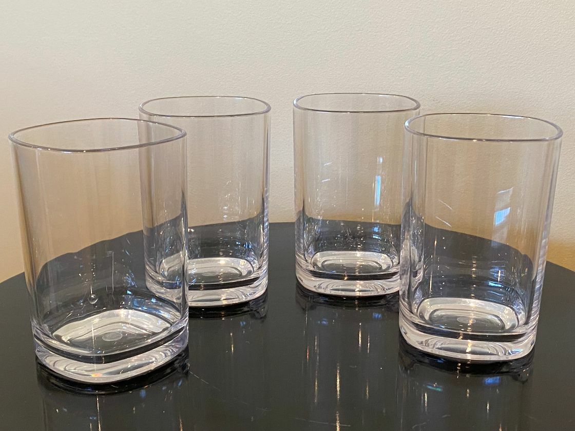 Elegant 12-ounce Clear High End Quality Plastic Tumblers- SET OF 4- NEW!
