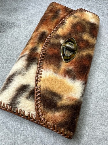 Vtg Handmade Hand Tooled Cow Fur Clutch Wallet Leather Western Cowgirl Colorful - Picture 4 of 15
