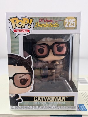 Funko Pop! Vinyl: DC Universe - Catwoman (DC Bombshells) (Black) #225