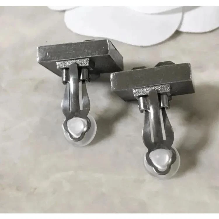 Pendientes mujer Chanel marca coco cristal cuadrado negro plata 17 mm sin caja Foto 2 de 4