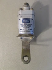 Mallory 4207M Fuel Pressure Regulator Racing For parts or Repair Untested