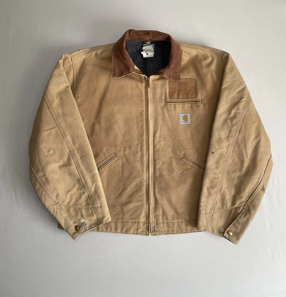 Carhartt Detroit J01 BRN | Hecho en EE. UU. | Manta forrada | Envejecida Foto 2 de 4