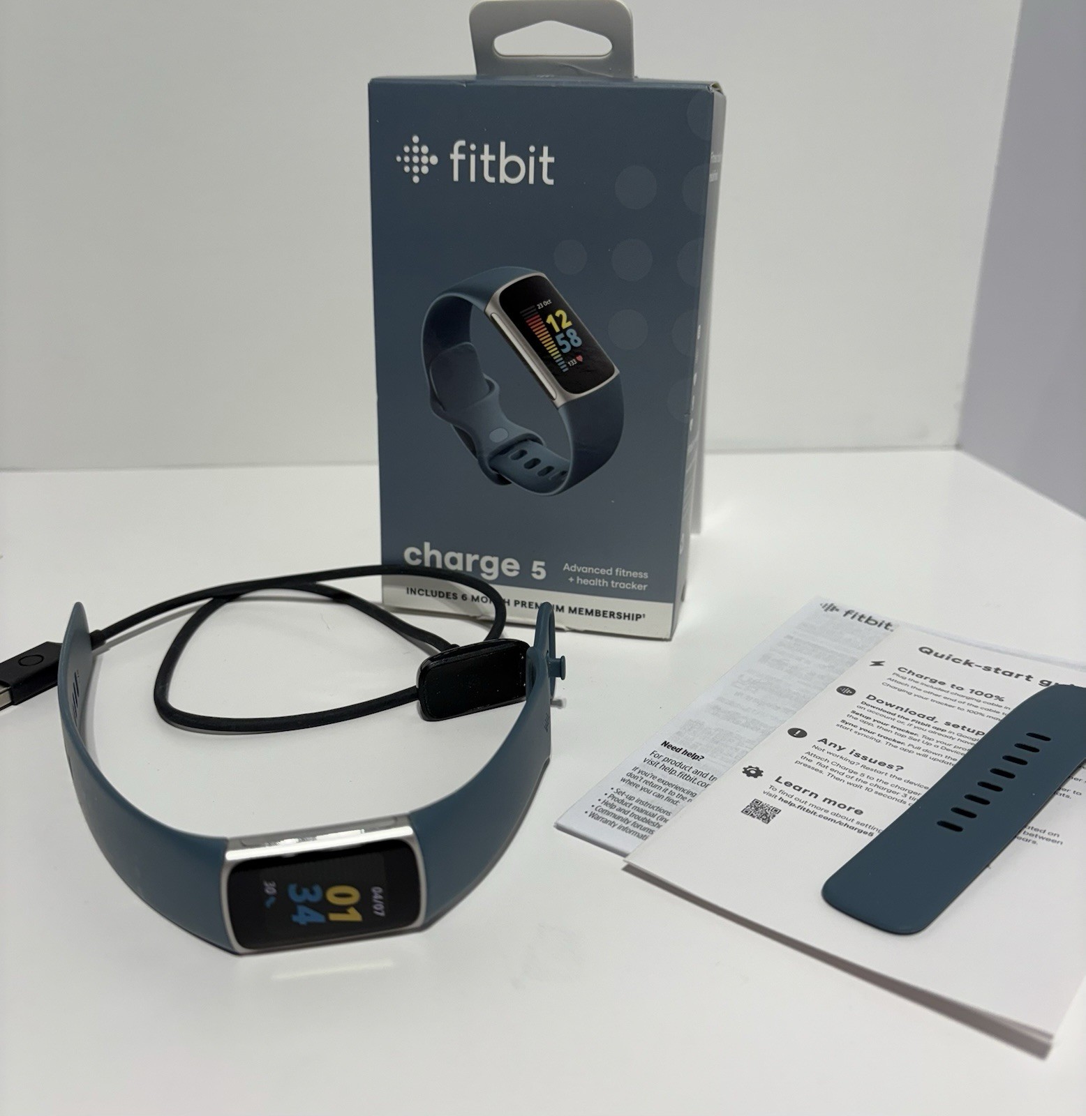 Fitbit Charge 5 Advanced Fitness Health Tracker Graphite, FB421SRBU