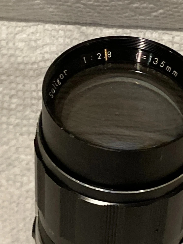 SOLIGOR TELE AUTO f= 1 35mm  1:2.8 W/lens caps Made in Japan - Image 4 of 4