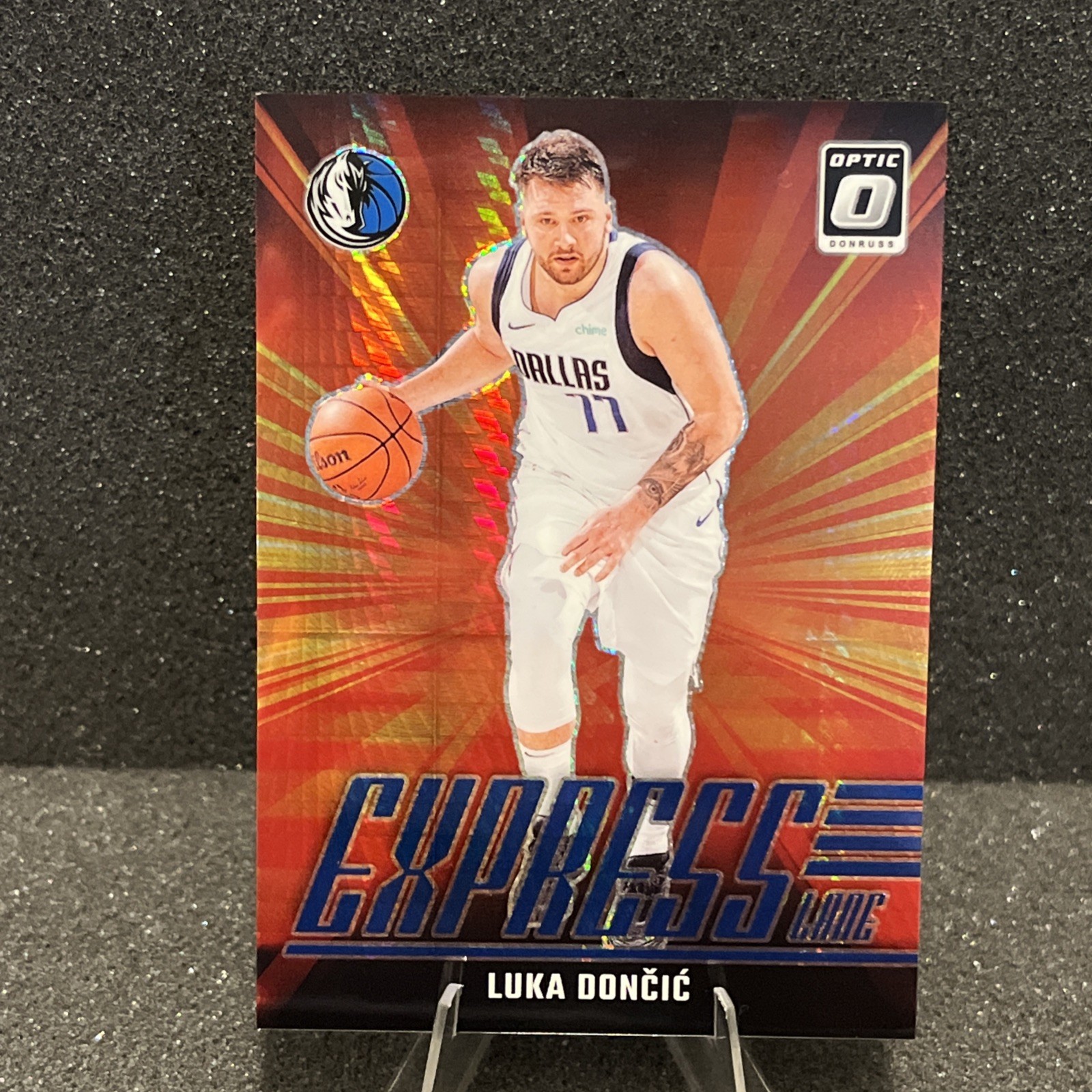 2024-25 Panini Donruss Optic Luka Doncic Express Lane Prizm No. 17 Blue /175