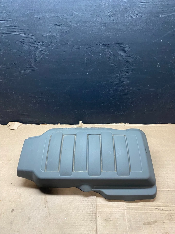 GMC Acadia 2007 a 2008 3,6 L VVT cubierta de motor protector E3692 DG1 OEM Foto 2 de 4