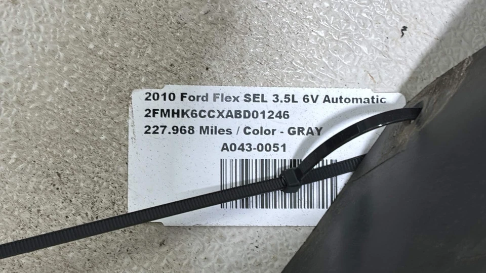 Guardabarros trasero izquierdo Ford Flex 2010 protector contra salpicaduras fabricante original Aa83-7428371-Aa Foto 3 de 4
