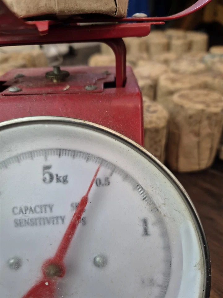 400g Authentic Raw Organic African black Soap for Eczema Acne Fungus Rash - Image 4 of 4