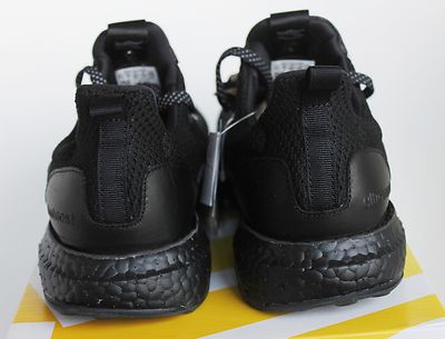 質問者さま専用adidas ULTRA BOOST UNCAGED HAVEN Adidas x Haven Uncaged Ultra Boost Triple Black Leather