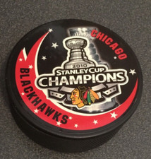 CHICAGO BLACKHAWKS 2010 STANLEY CUP CHAMPIONS PUCK REPLICATED PLAYER SIGNATURES