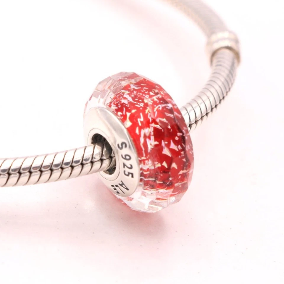 Auténtico dije de cristal de Murano facetado rojo brillante Pandora - 791654 Foto 3 de 4