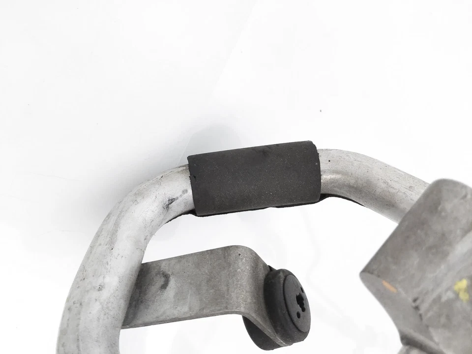 Mercedes-Benz C300 2016 2,0 L aire acondicionado manguera de succión y tubería de tubo 205-830-16-00 Foto 4 de 4