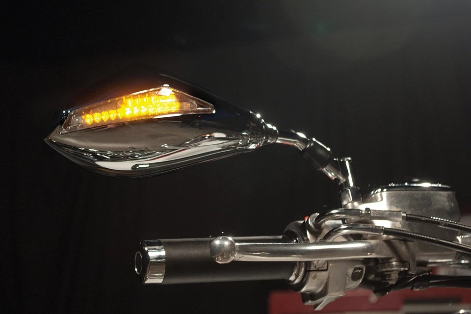 BikeMaster 600298 Chrome Mirror Set w LED Turn Signals - Image 2 of 2