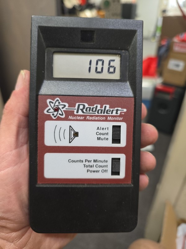 INTERNATIONAL MEDCOM RADALERT 100 R100X NUCLEAR RADIATION MONITOR-NEW W/O BOX