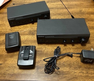 RadioShack 900MHz Wireless Mic System Lot 2 Receivers 2 Belt Packs Untested Read