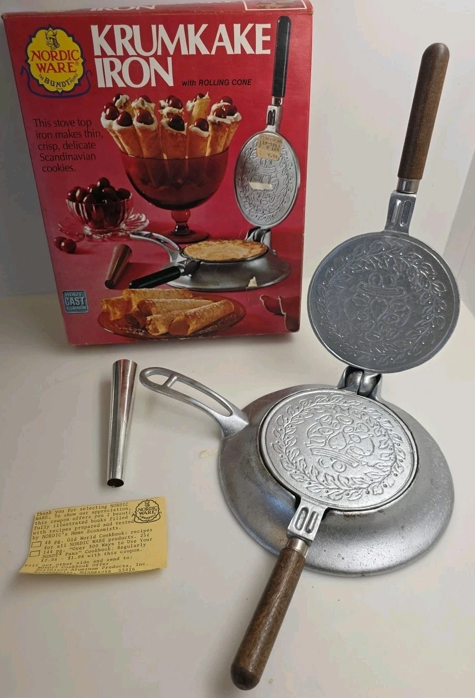 Nordic Ware Norwegian Krumkake & Pizzelle Iron 6.25" Griddle 01600 in Box VTG