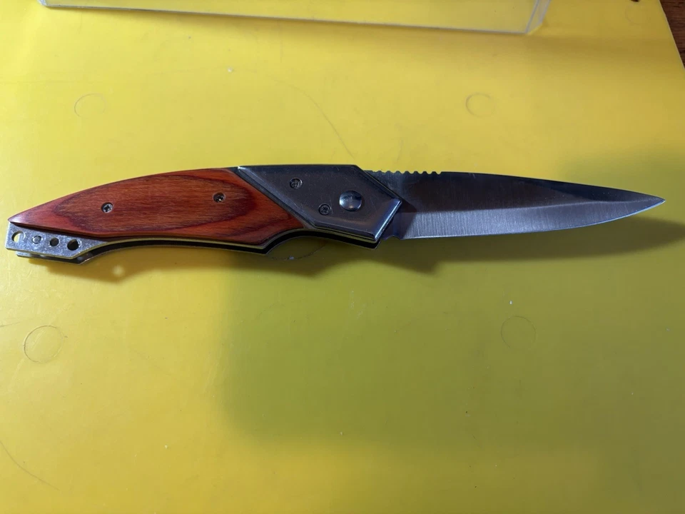 "Cuchillo plegable sin marca Switch Linerlock acero inoxidable hoja de 4"" usado" Foto 4 de 4