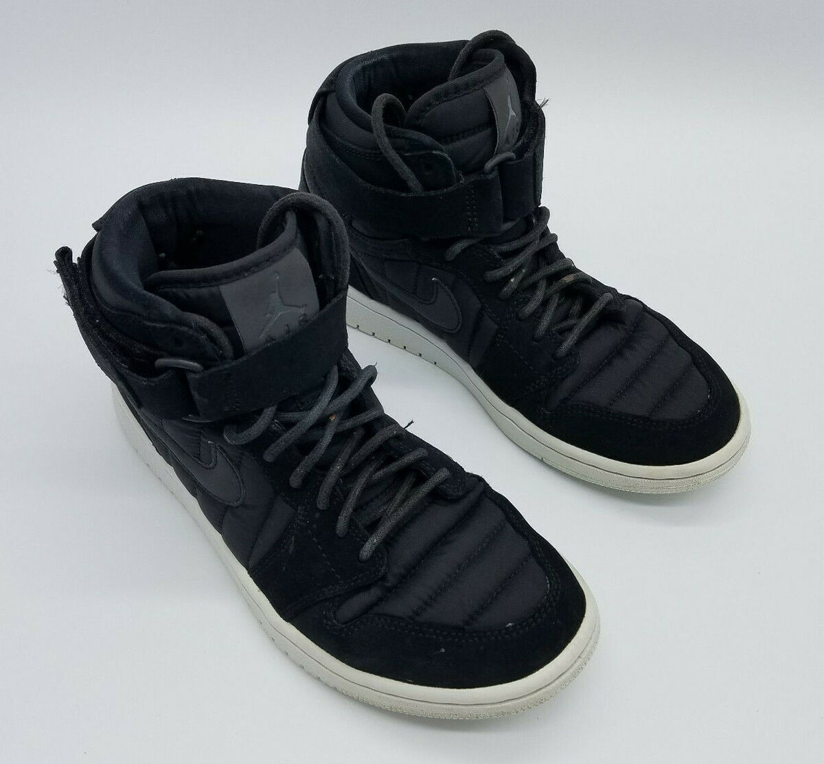 Nike Air Jordan 1 Retro High Strap Men's Size 7 Sneakers Nike Air Jordan 1 Retro High Strap Men's Size 7 Sneakers